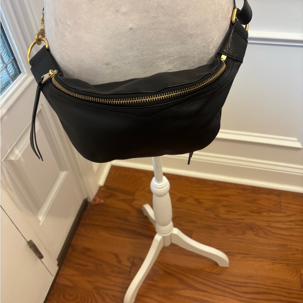 REBECCA MINKOFF Black Leather Crossbody Belt Bag - Designer Style - Picture 3 of 6